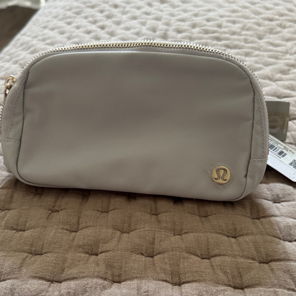 Lululemon Athletica Everywhere Belt Bag